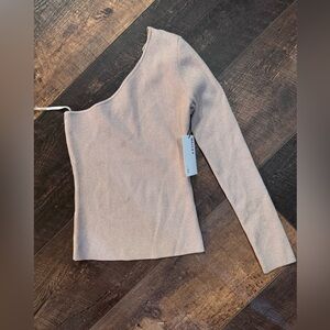 ✨ Bailey 44 One-Shoulder Ribbed Knit Top – Size Medium (NWT)